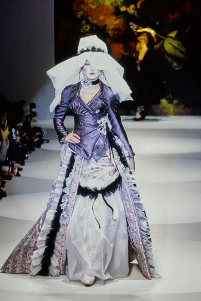 Look 123